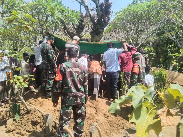 Danramil 12/Mranggen Bersama Anggota Melaksanakan Takziyah Salah Satu Veteran 45