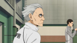 白鳥沢学園高校バレー部監督 鷲匠 鍛治 Washijō Tanji CV.中尾隆聖 Hellominju.com : ハイキュー!! アニメ 第4期2話 迷子 (疑似ユース強化合宿) | Haikyuu!! Season4 Ep.2 "Lost" | Hello Anime !