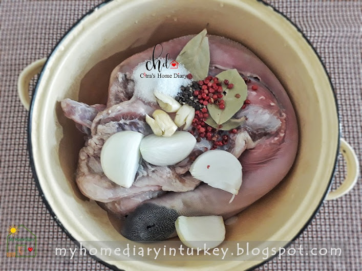 How to prepare and cook beef (ox) tongue / Cara memasak lidah sapi | Citra's Home Diary. #cookingtips #howtocooktongue #beeftongue #caramemasaklidahsapi #bistiklidah #offal #jerohansapi #howtocookoffal