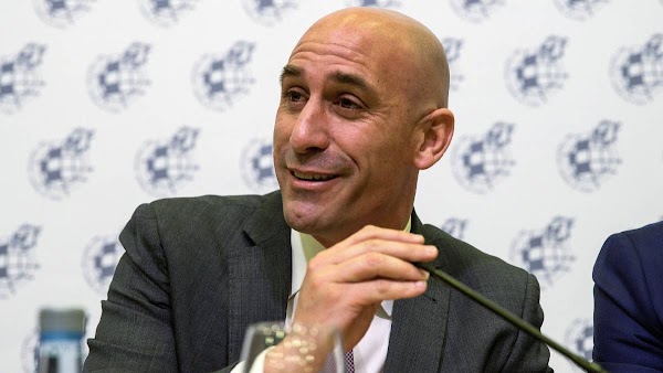 Luis Rubiales: "Cuando se recupere el país, será el momento de terminar la temporada"