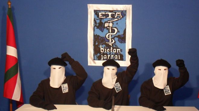 los etarras anuncian la disolucion de su celula terrorista eta se disuelve