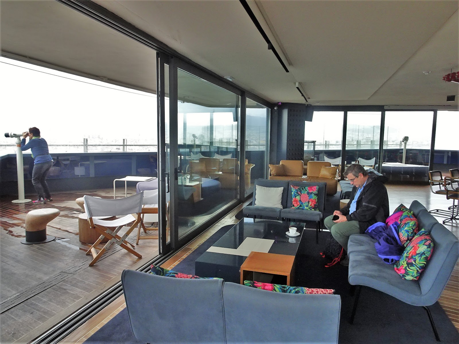 Redescubriendo Barcelona y más allá: 27/10/2018 Edifici Colom II