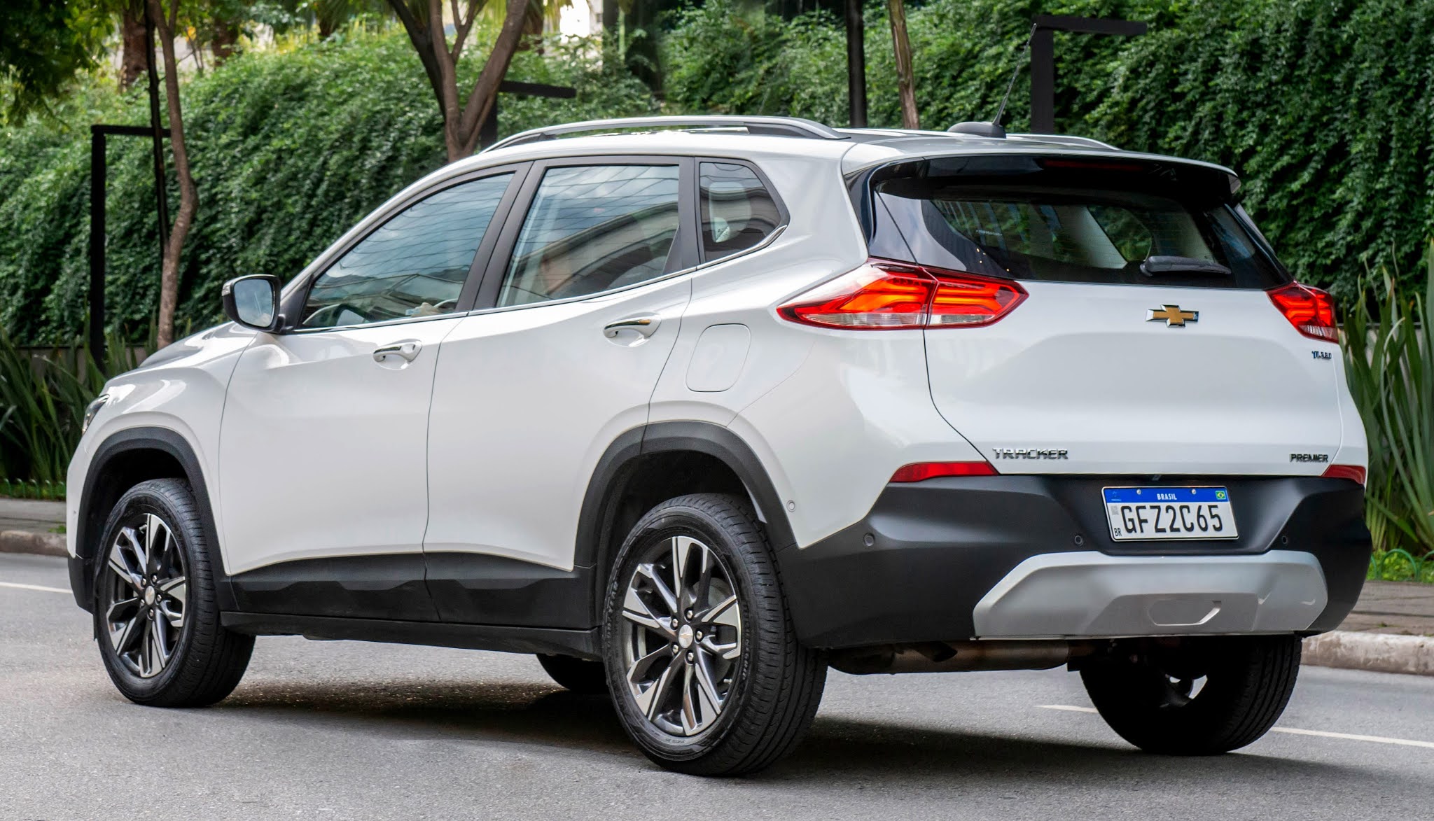 Chevrolet Tracker chega à linha 2022 com novidades discretas
