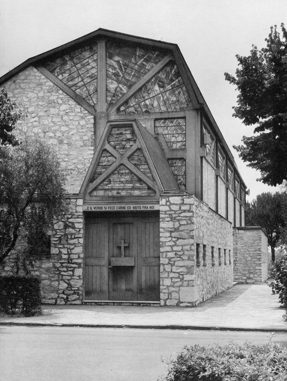 Paradise Backyard Giovanni Michelucci