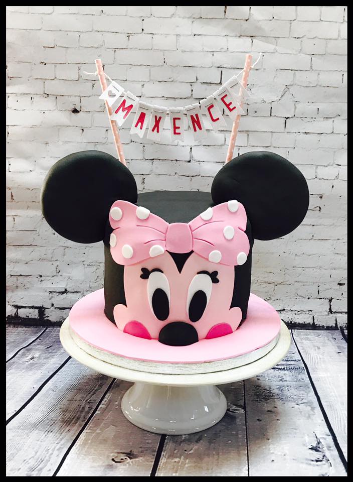 Gâteau Minnie Mouse pour les 2 ans de la petite princesse Célia