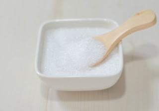 Salt Bath for Dry Skin
