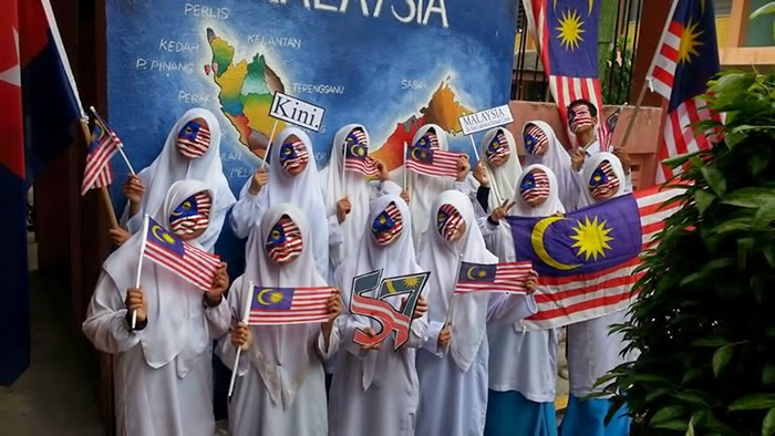 Berikut adalah gambar-gambar yang mewarnai Sambutan Hari Kemerdekaan