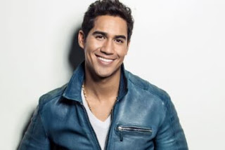 NOTICIAS Y EFEMERIDES MUSICALES Y DEL CINE: RIGÚ DEBUTA COMO SOLISTA ...