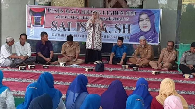 Salisma Anasrul Reses di Masjid Kebenaran Anduring