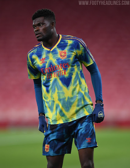 Human race arsenal shorts Clearance