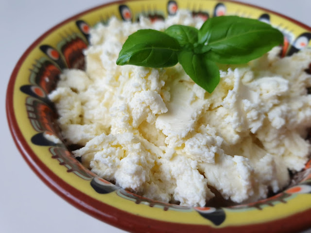 Branzica Proaspata De Vaci Ca La Bunica