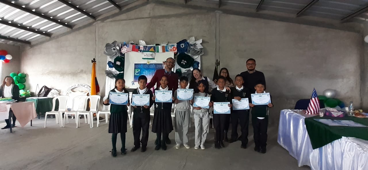 SCHOOL PLAN "LET'S LEARN TOGETHER AT HOME" Pagina Principal