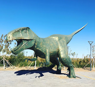 The unique "kissing dinosaur" dome in China