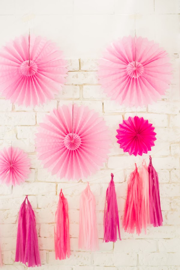 Guirnalda borlas papel de seda diy