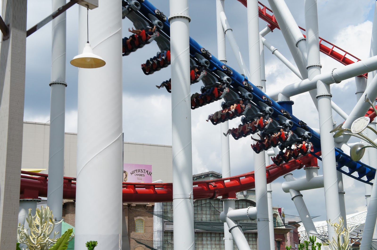 Jari Enam: Universal Studio Singapore Part 3 – The Transformers vs ...