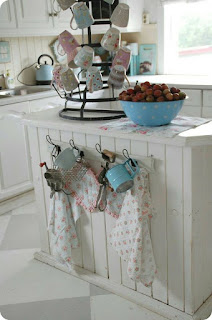 Ideias para decorar com um estilo rústico usando o azul.