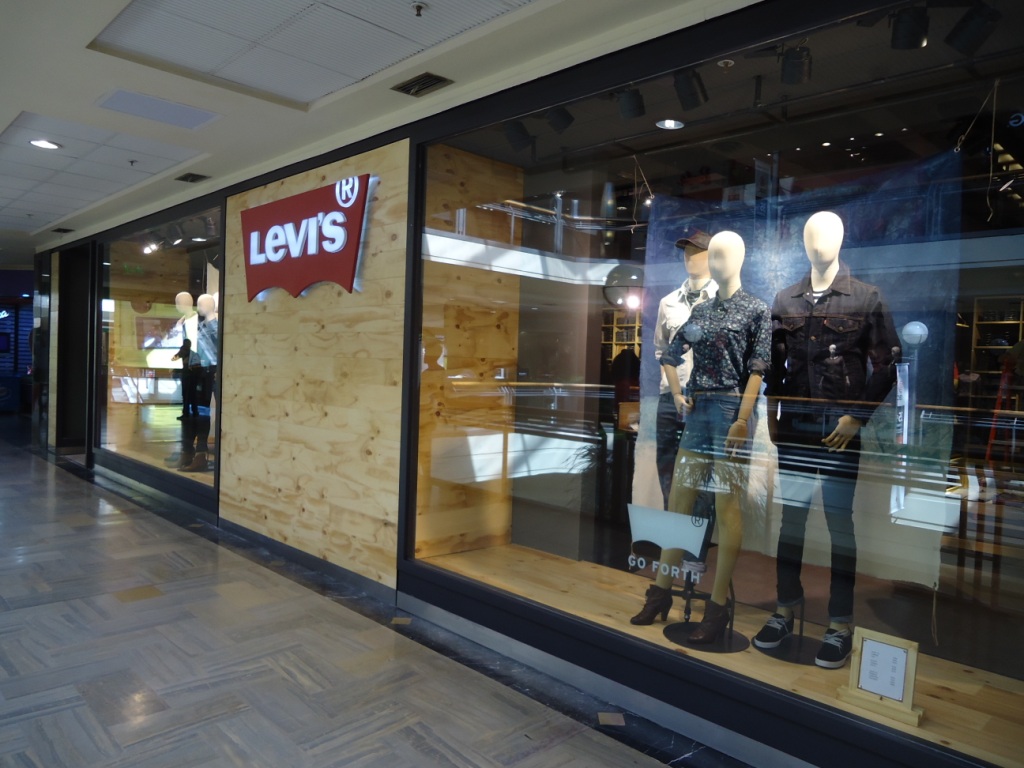 levis unicenter