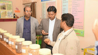 कलेक्टर के.एल. चौहान,और जिला पंचायत के मुख्य कार्यपालन अधिकारी डाॅ. संजय कन्नौजे ने किया कृषि विज्ञान केन्द्र कांकेर का आकस्मिक निरीक्षण 