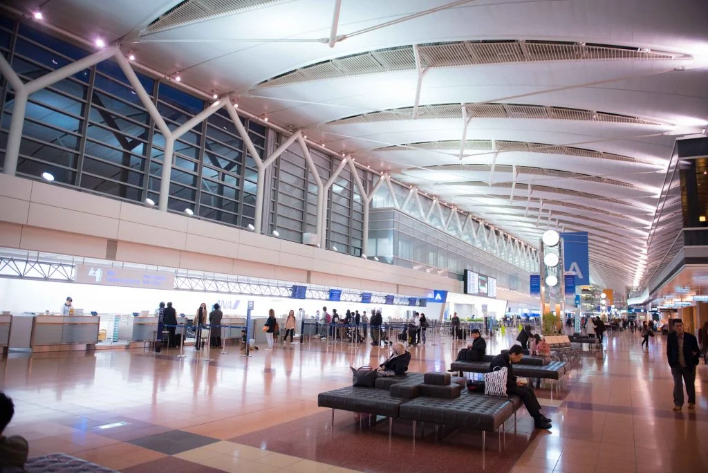 Vivid Car Rental Haneda Airport, Photo Illustration Vivid Car Rental Haneda Airport, Photo Illustration