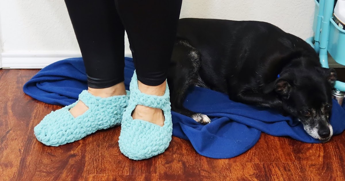 MelodyCrochet Crochet Ladies Slippers with Bernat Blanket Yarn