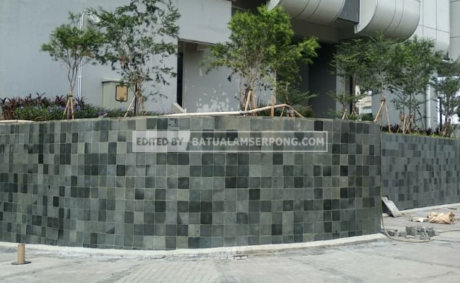 Batu Alam Kena Banjir ? Ini Tips Cara Membersihkannya - JUAL BATU ALAM