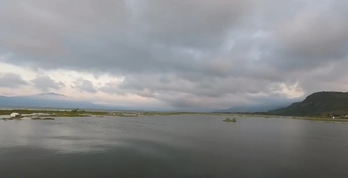 Lago de Chapala con Cielo con Nubes