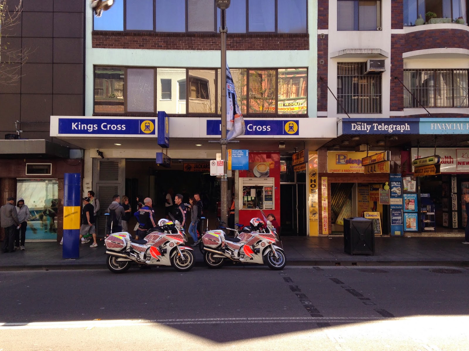 sydney-australia-entrance-to-kings-cross-station