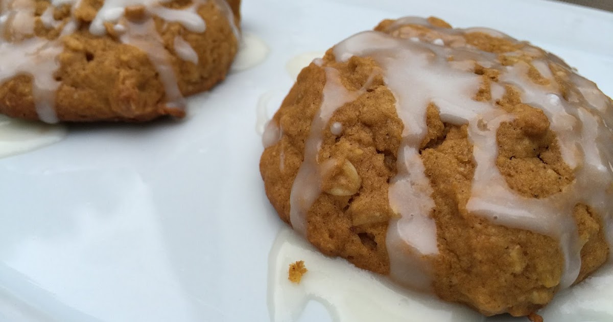 Momfessionals Pumpkin Oatmeal Cookies with a Maple Glaze