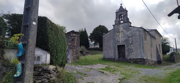 Fotografía de la Iglesia de san Xoan en Paradavella