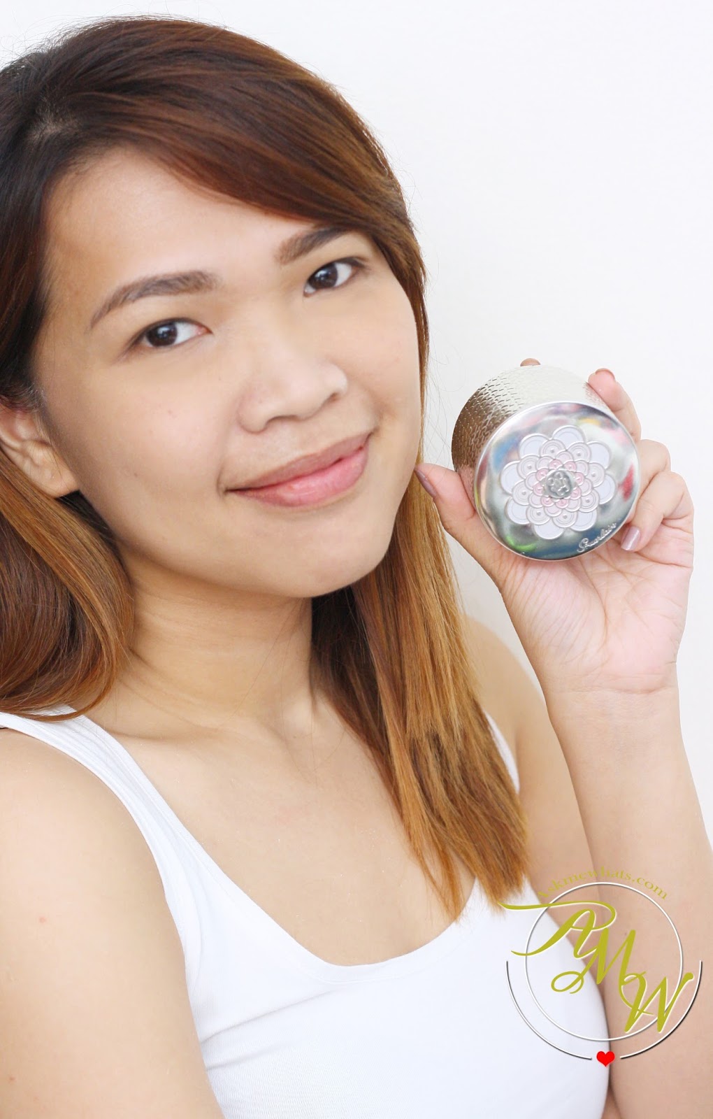 Askmewhats: Guerlain Meteorites - Light Revealing Pearls Of Powder Review