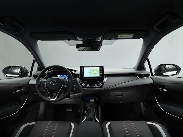Toyota Corolla GR Sport chega ao mercado em 2021