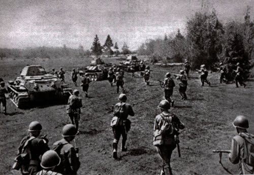 Los Inconformes Militarismo Japonés