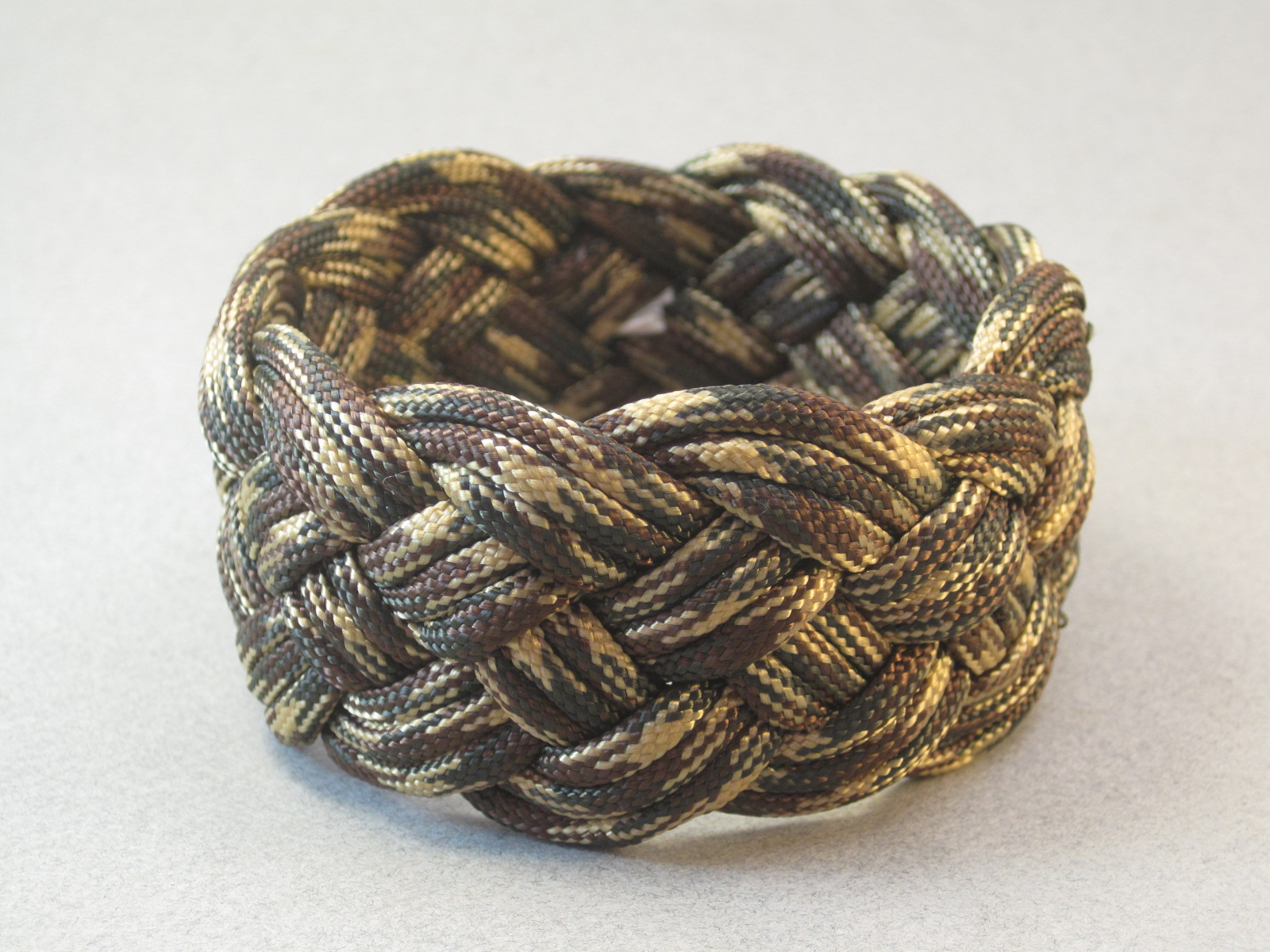 Knots and fiber bracelets big desert camo paracord five part rope