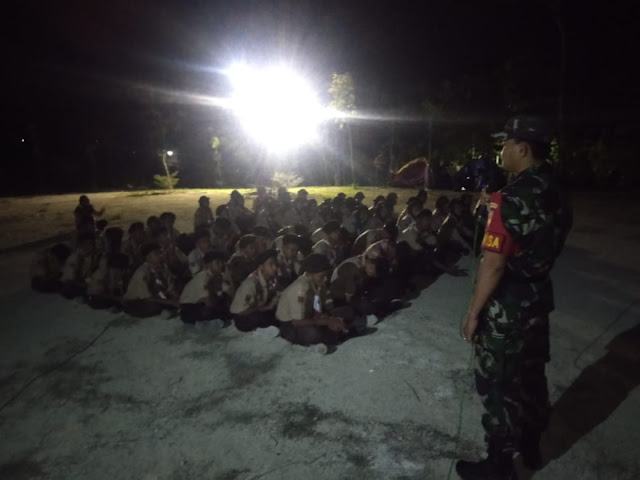 Babinsa Miri Sampaikan Navigasi Darat Kepada Saka Wira Kartika