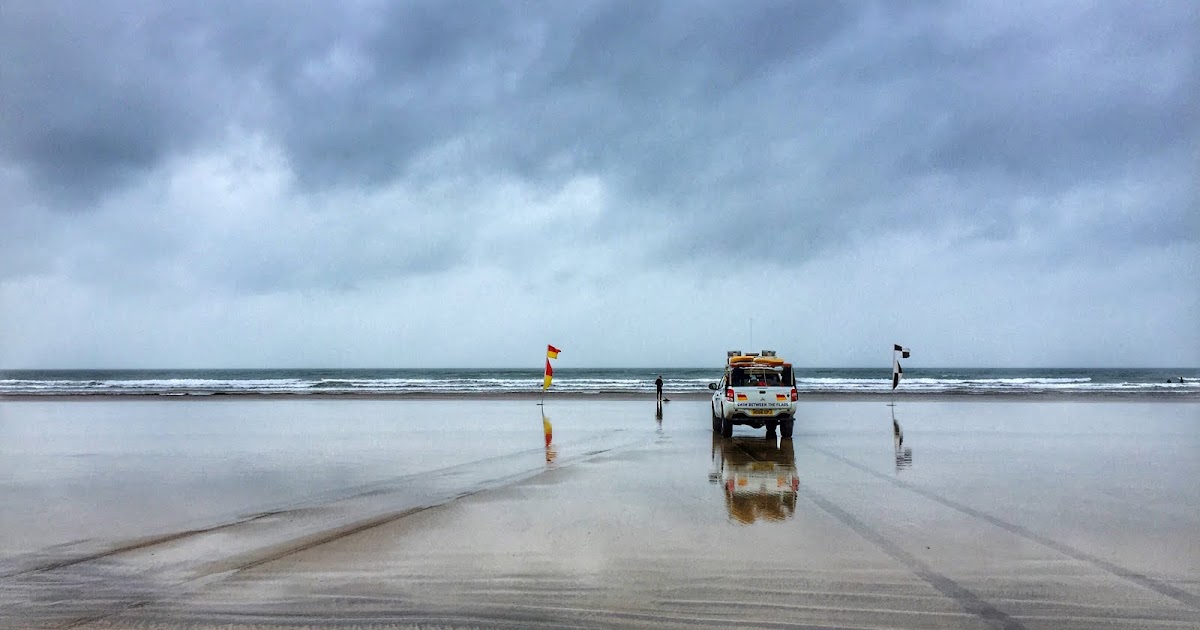 her majesty coastguard stormy weather ahead safety advice her majesty coastguard stormy weather ahead safety advice