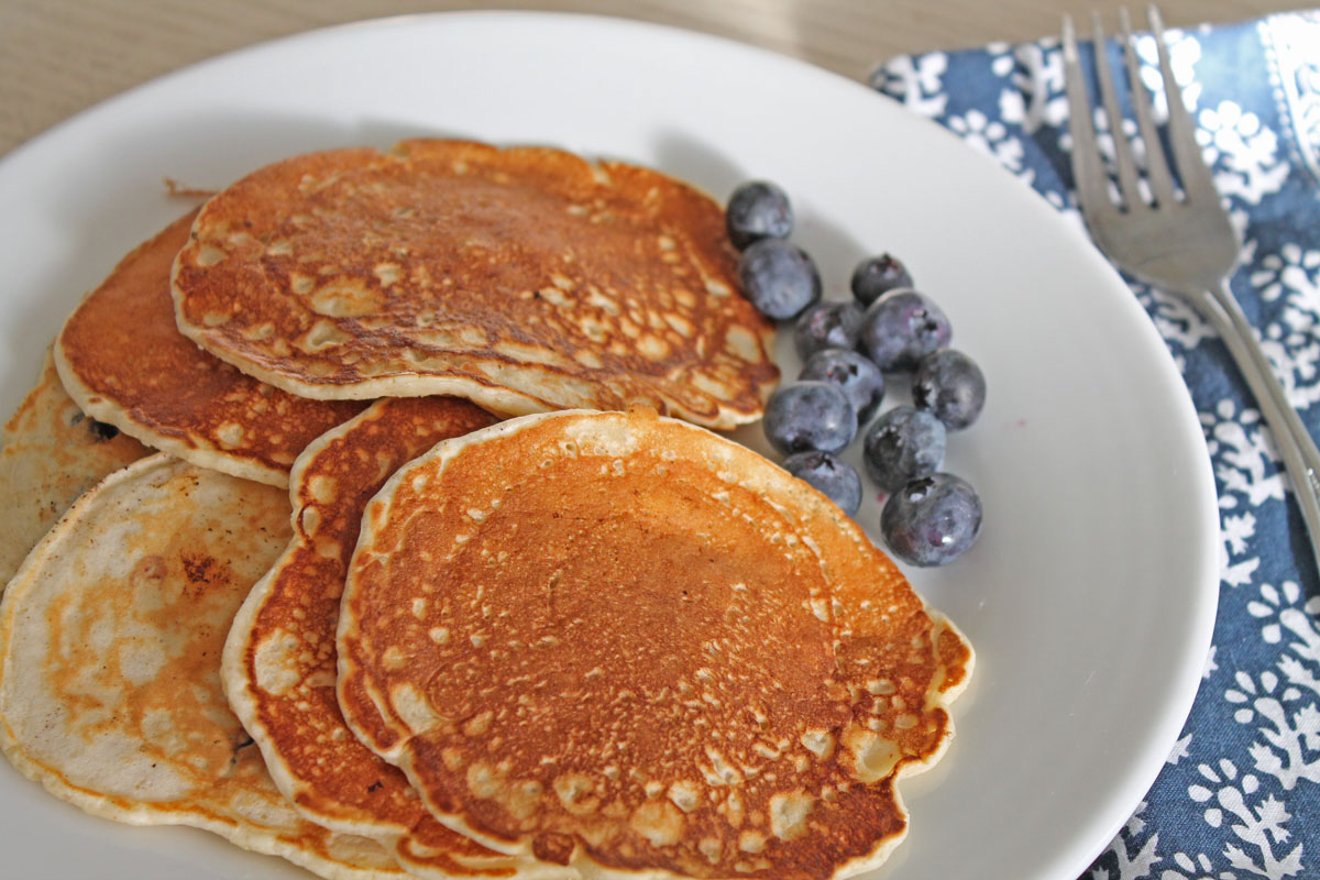 Blueberry Pancakes with Cinnamon and Nutmeg