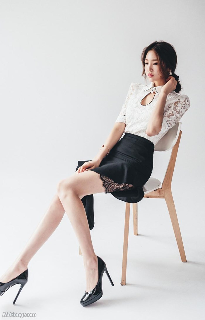 Beautiful Park Jung Yoon in the April 2017 fashion photo album (629 photos) photo 27-9