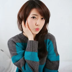 Bo Mi On Bed Foto 11