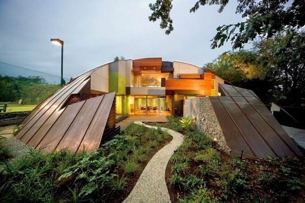 House underground futuristic organic design