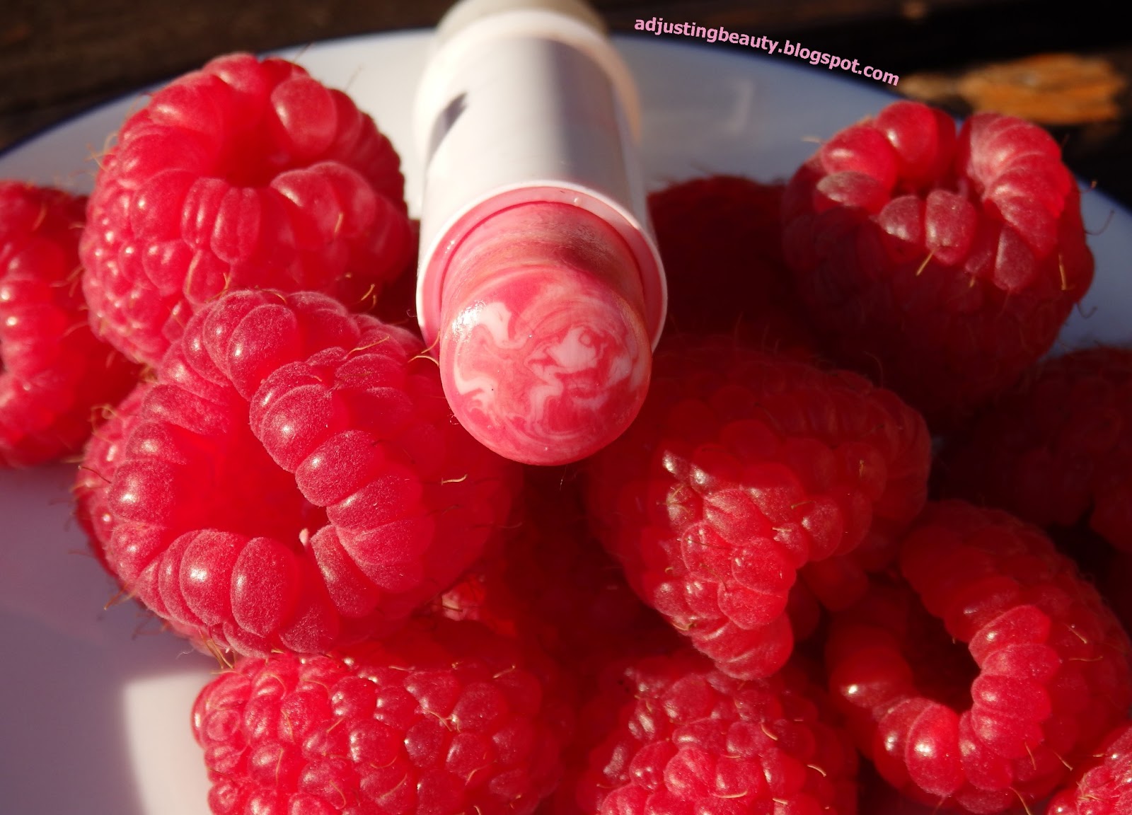Labelo Vitamin Shake Cranberry &amp; Raspberry - Adjusting Beauty