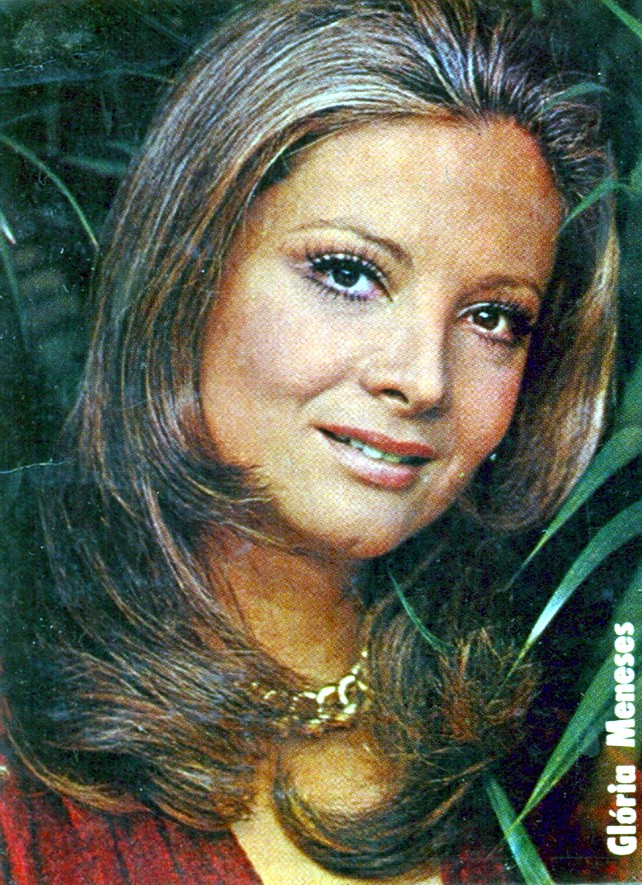 Astros em Revista: Glória Menezes - A Grande Dama das Novelas