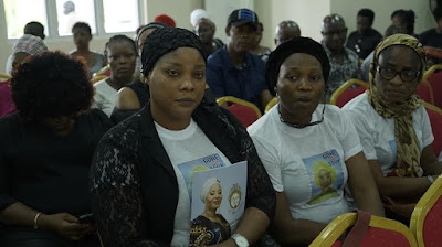 7 Exclusive Photos: tears, Tears and more tears as Moji Olaiya is finally laid to rest in Lagos today