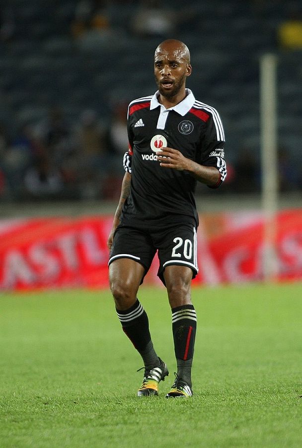 Soccer player Oupa Manyisa finds out about wife's 'secret child