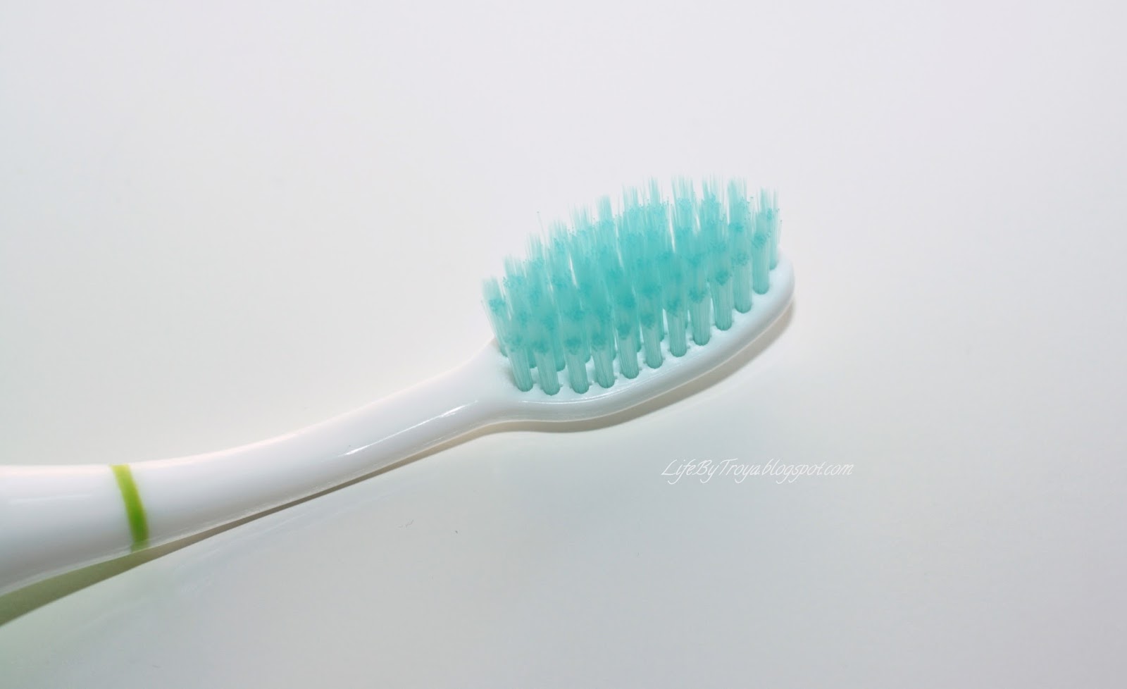 Expo Beauty Review Beverly Hills Formula Natural Whithening Expert