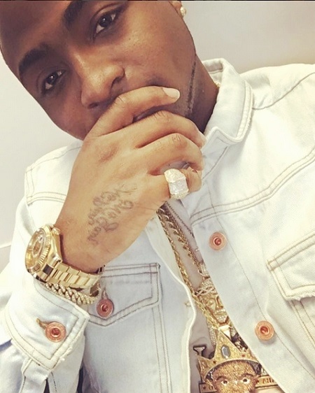 I Need to Relocate! - Davido is Tired of People Circling His Lekki Home to Beg for Help (Watch)
