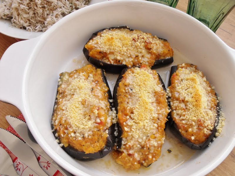 Berenjenas rellenas de atún | Cocinar es ponerse