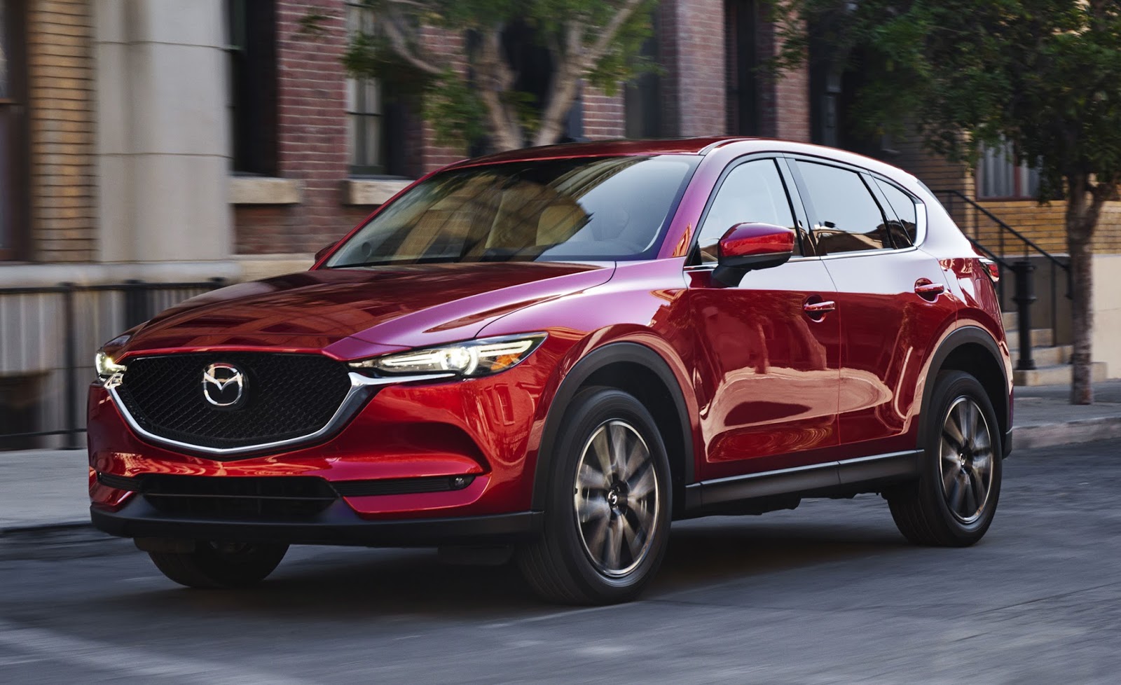 Mazda CX5 có thêm 3 màu sơn mới giá bán không đổi