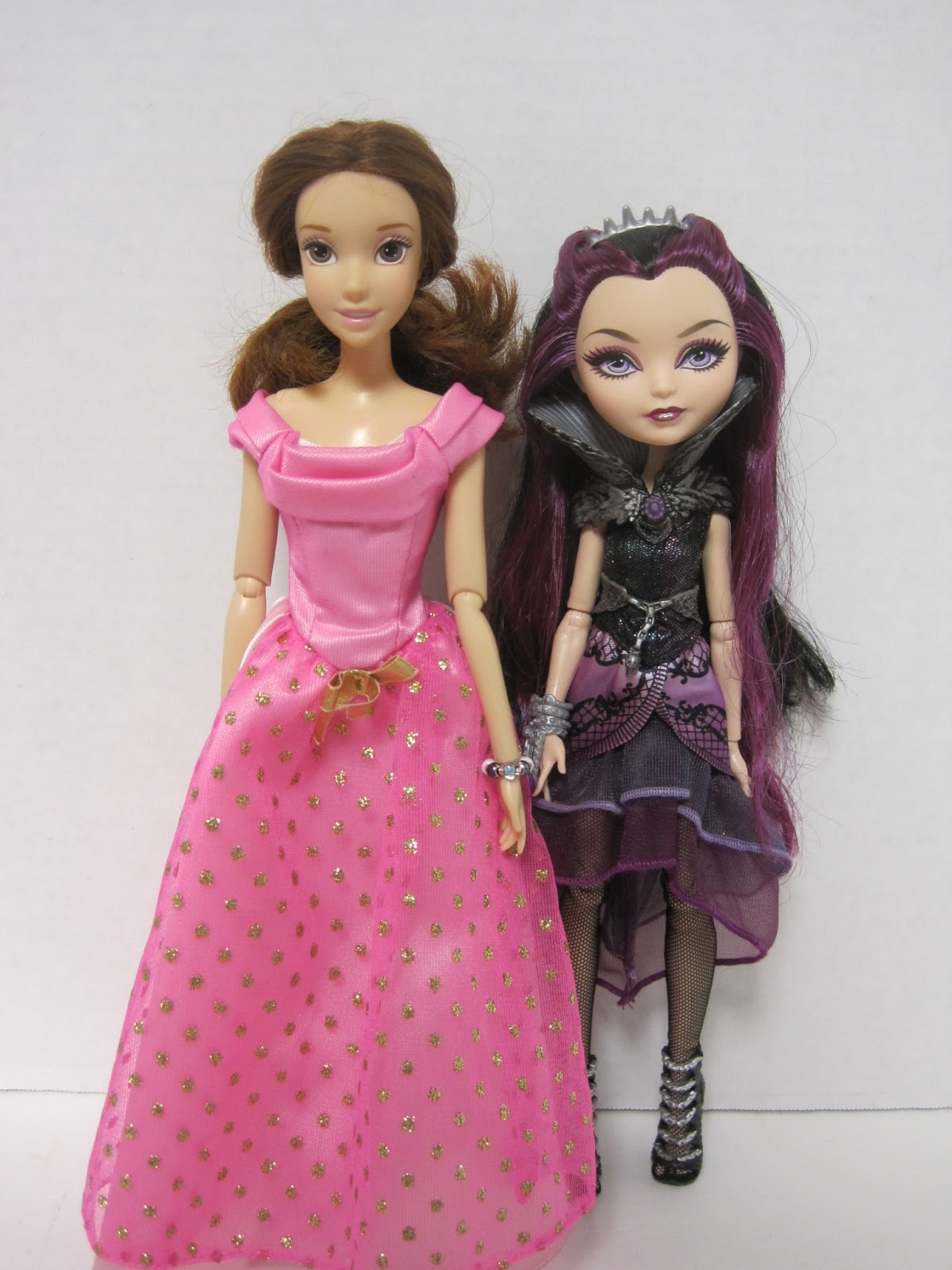 Never Grow Up: A Mom's Guide to Dolls and More: Ever After High Raven ...