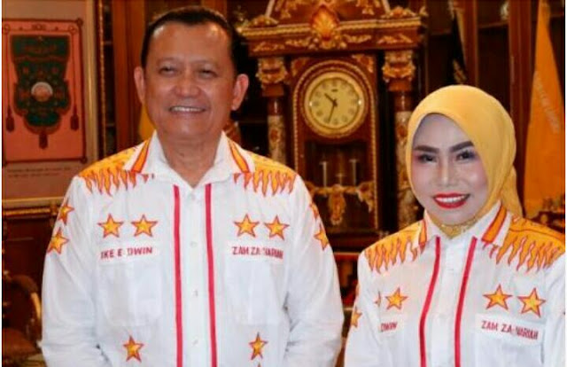 Ike Edwin- Zam Zanariah, pasangan Balonkada paling populer di media sosial (Medsos).