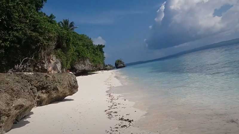 11+ Wisata Pantai di Wakatobi (Sulawesi Tenggara) Yang Wajib Dikunjungi